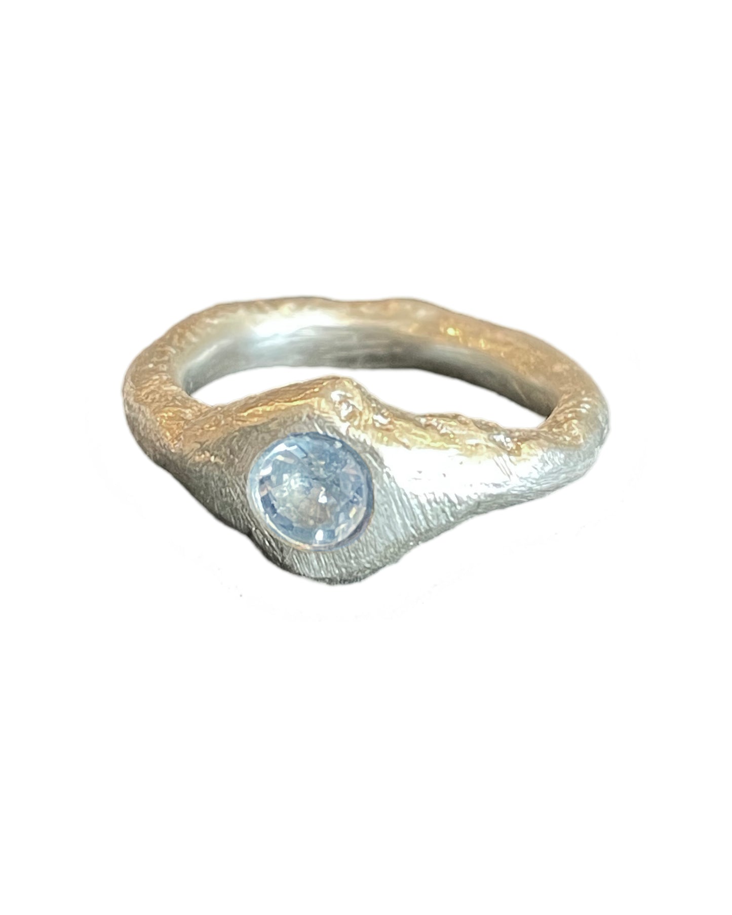 Makoto Iwasa - Sapphire Ring