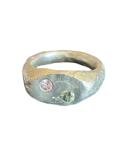 Makoto Iwasa - Green & Pink Sapphire Ring