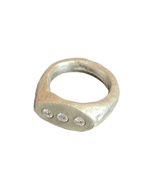Makoto Iwasa - Moissanite Ring